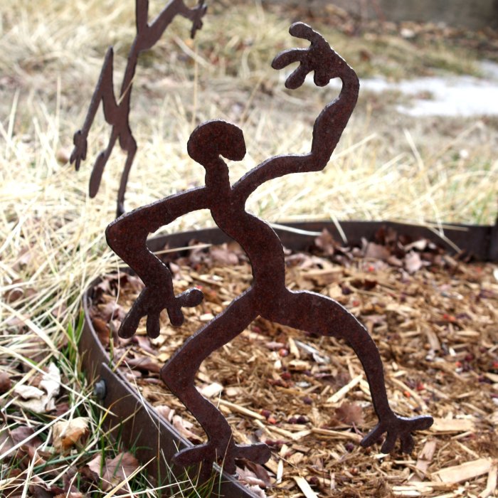 crazy-dancing-man-rusted-metal-figurine